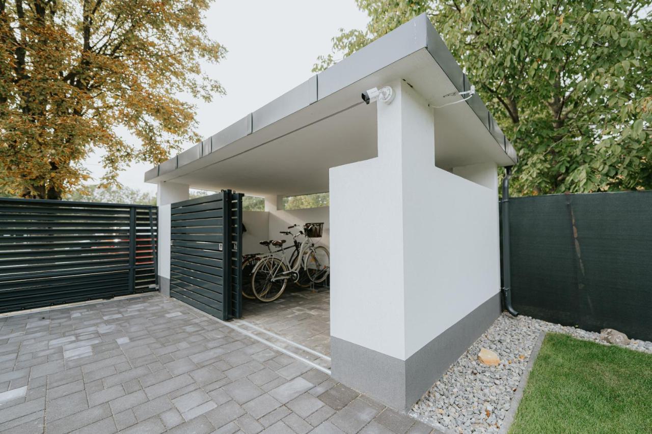 Apartament Castle - *