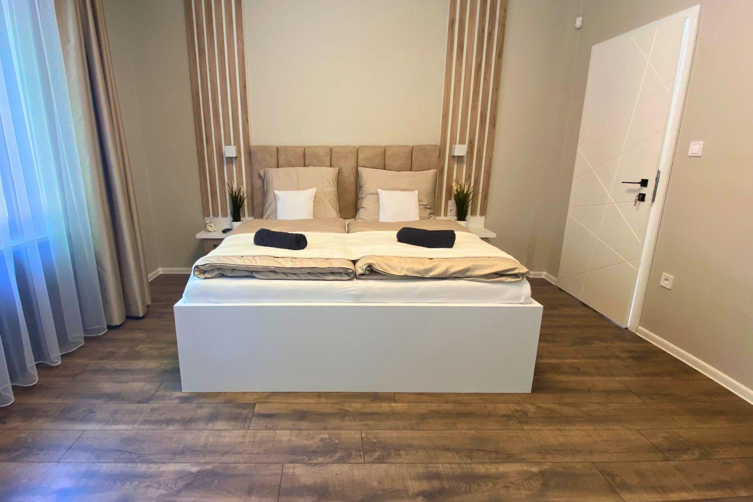 Apartament Castle - *